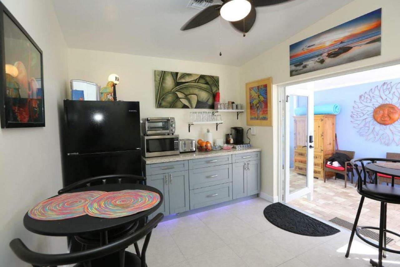 Fantasy Island Inn, Caters To Men Wilton Manors Eksteriør bilde
